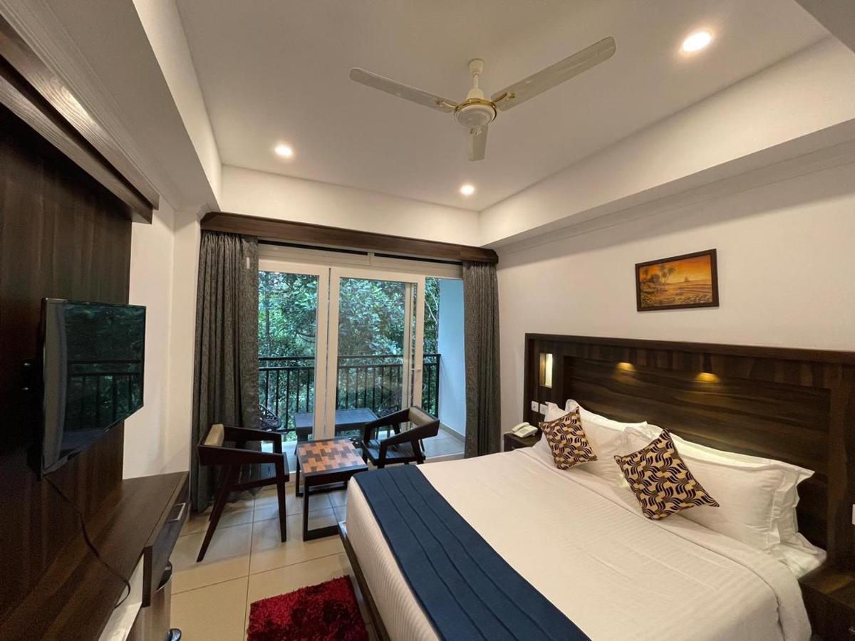 Amuse Vista Resorts And Spa Anachal Exterior photo