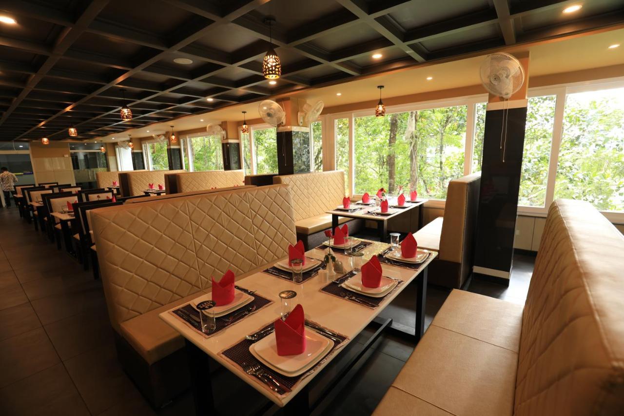 Amuse Vista Resorts And Spa Anachal Exterior photo